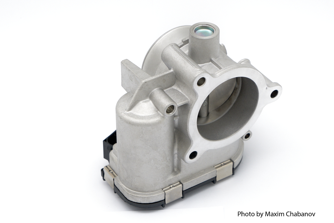 21127-1148010-10 Дроссельная заслонка в сборе Е-газ