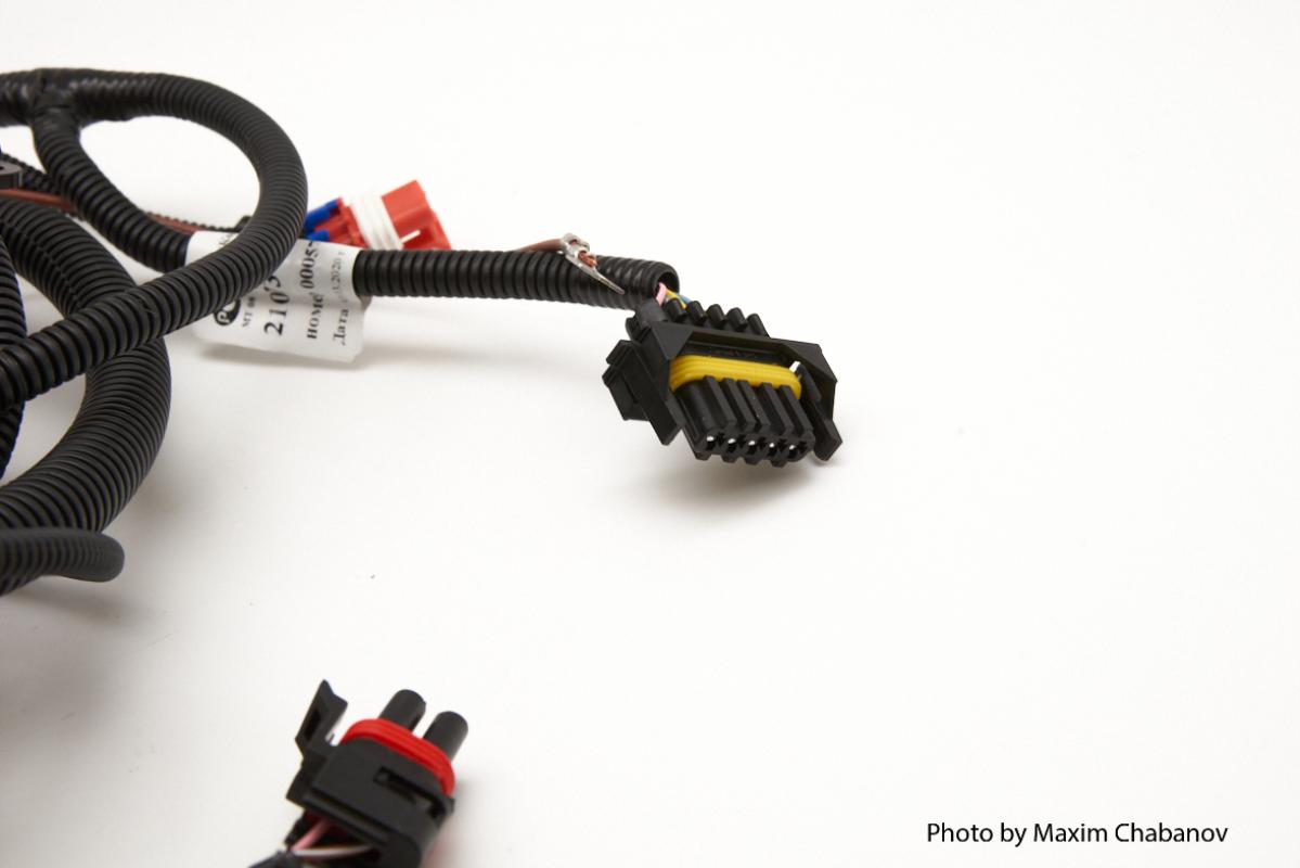 21073-3724026-10 Жгут контроллера