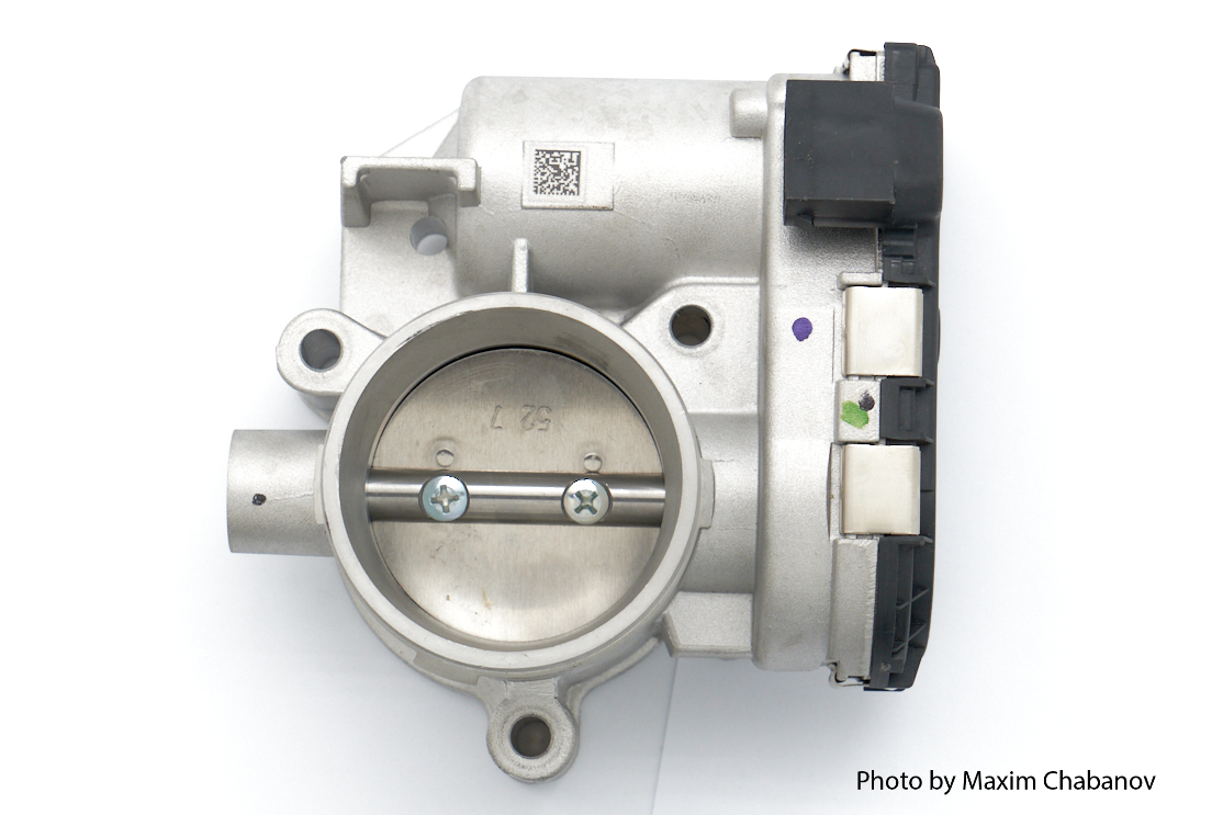 21127-1148010-10 Дроссельная заслонка в сборе Е-газ