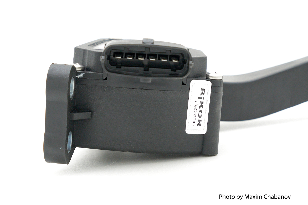 21700-1108500-01 Педаль газа Приора в сборе Е-газ, Россия