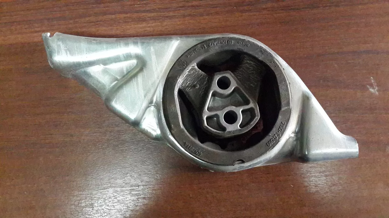 21902-1001045 Подушка ДВС левая под АКПП